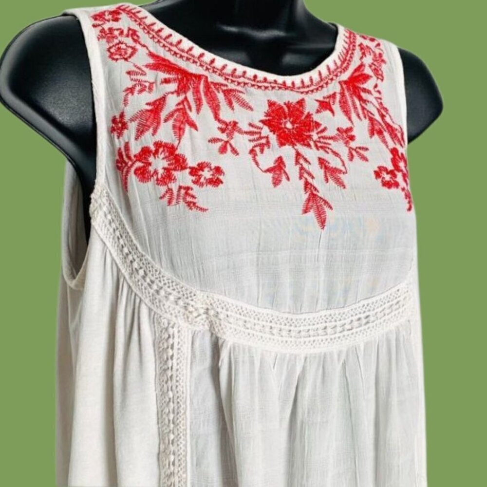 Knox Rose Womens Sleeveless White Top With Red Floral Embroidery Small - Picture 5 of 12